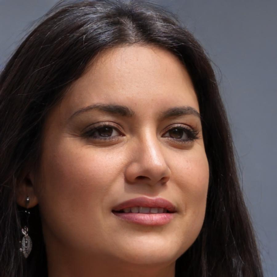 Finanzexpertin Dr. Sarah Müller